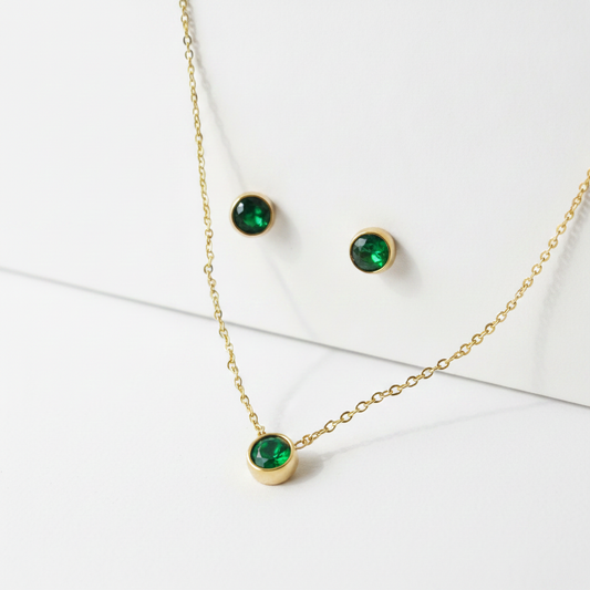 Conjunto em Aço Dourado com Pedras de Design Minimalista