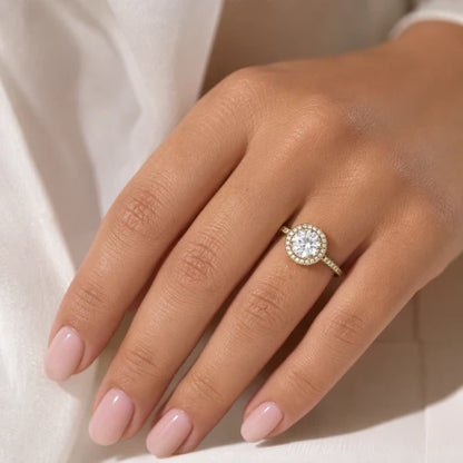 Anel Feminino ajustável com Zircônia Central
