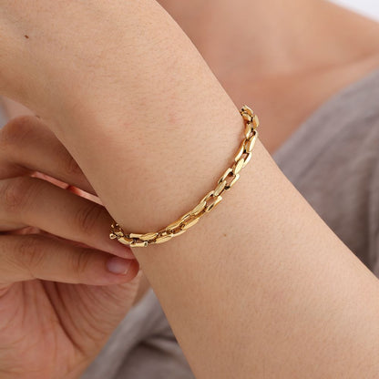 Pulseira Dourada em Elos Ovais