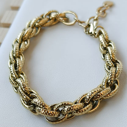 Pulseira Feminina em Aço Dourado com Elos Texturizados